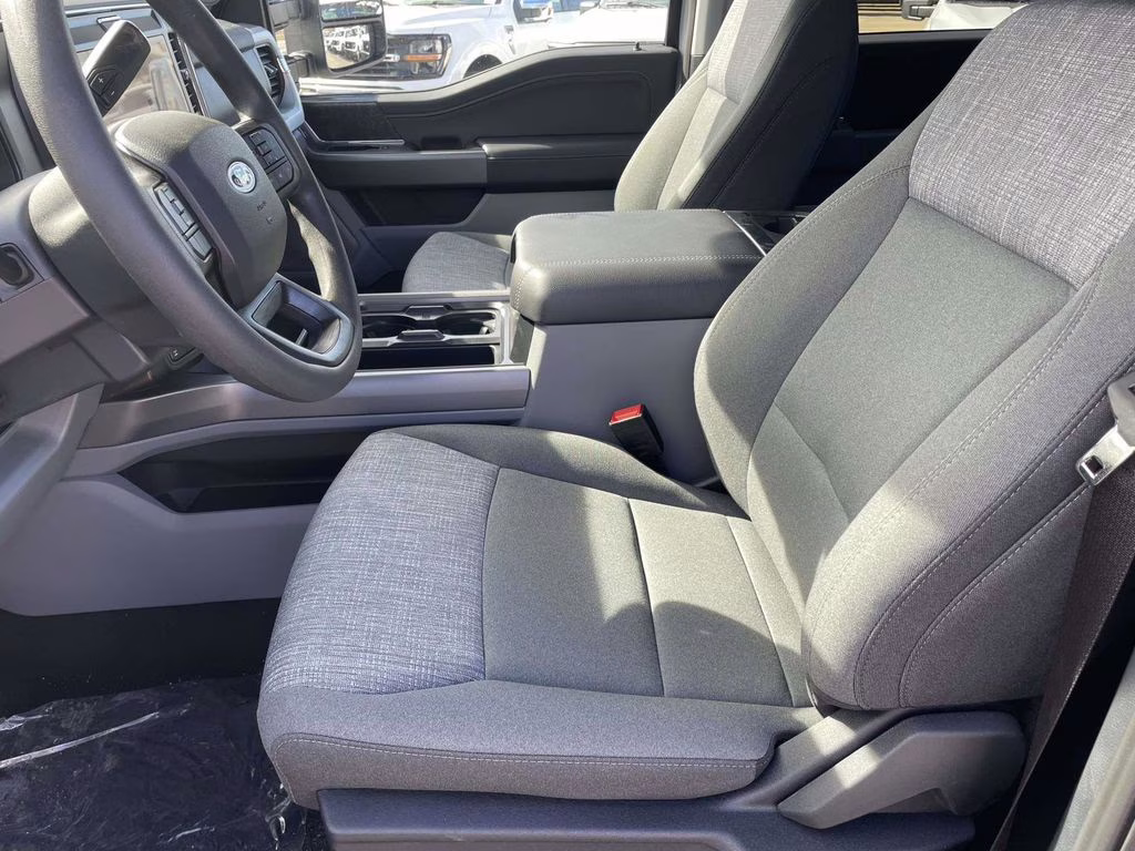 2026 Avalanche Ford Super Duty F-250 SRW XLT 4X4 Truck