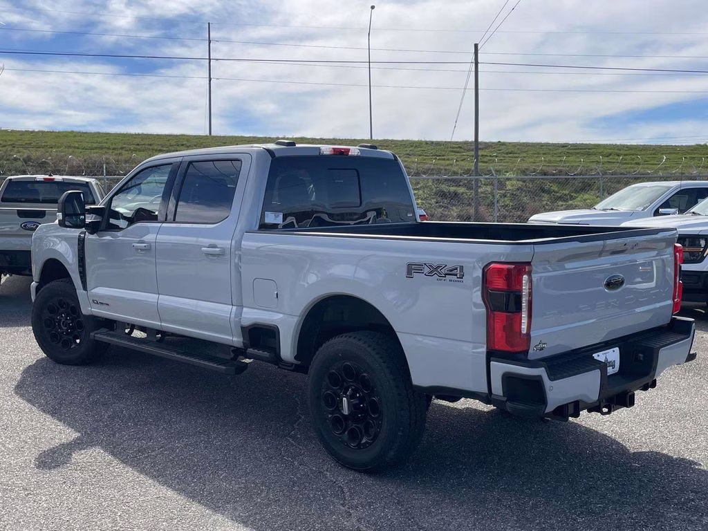 2026 Avalanche Ford Super Duty F-250 SRW XLT 4X4 Truck