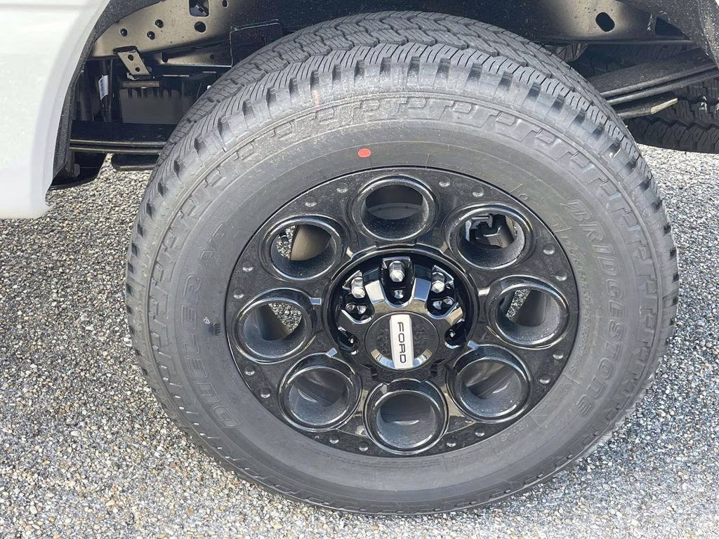 2026 Avalanche Ford Super Duty F-250 SRW XLT 4X4 Truck