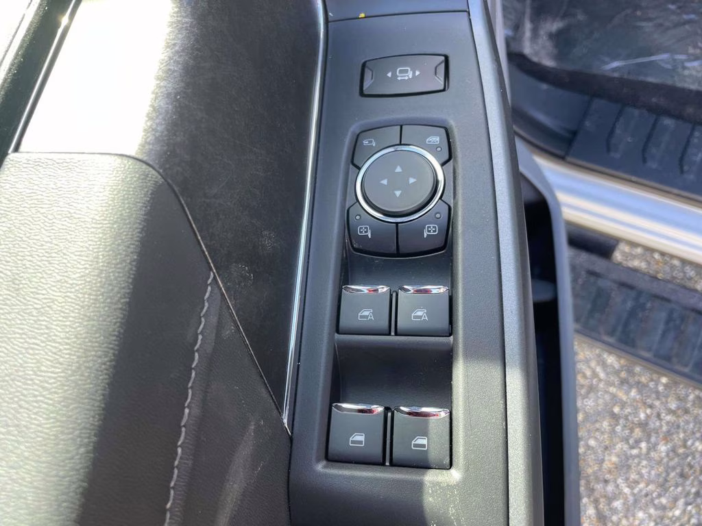 2026 Avalanche Ford Super Duty F-250 SRW XLT 4X4 Truck