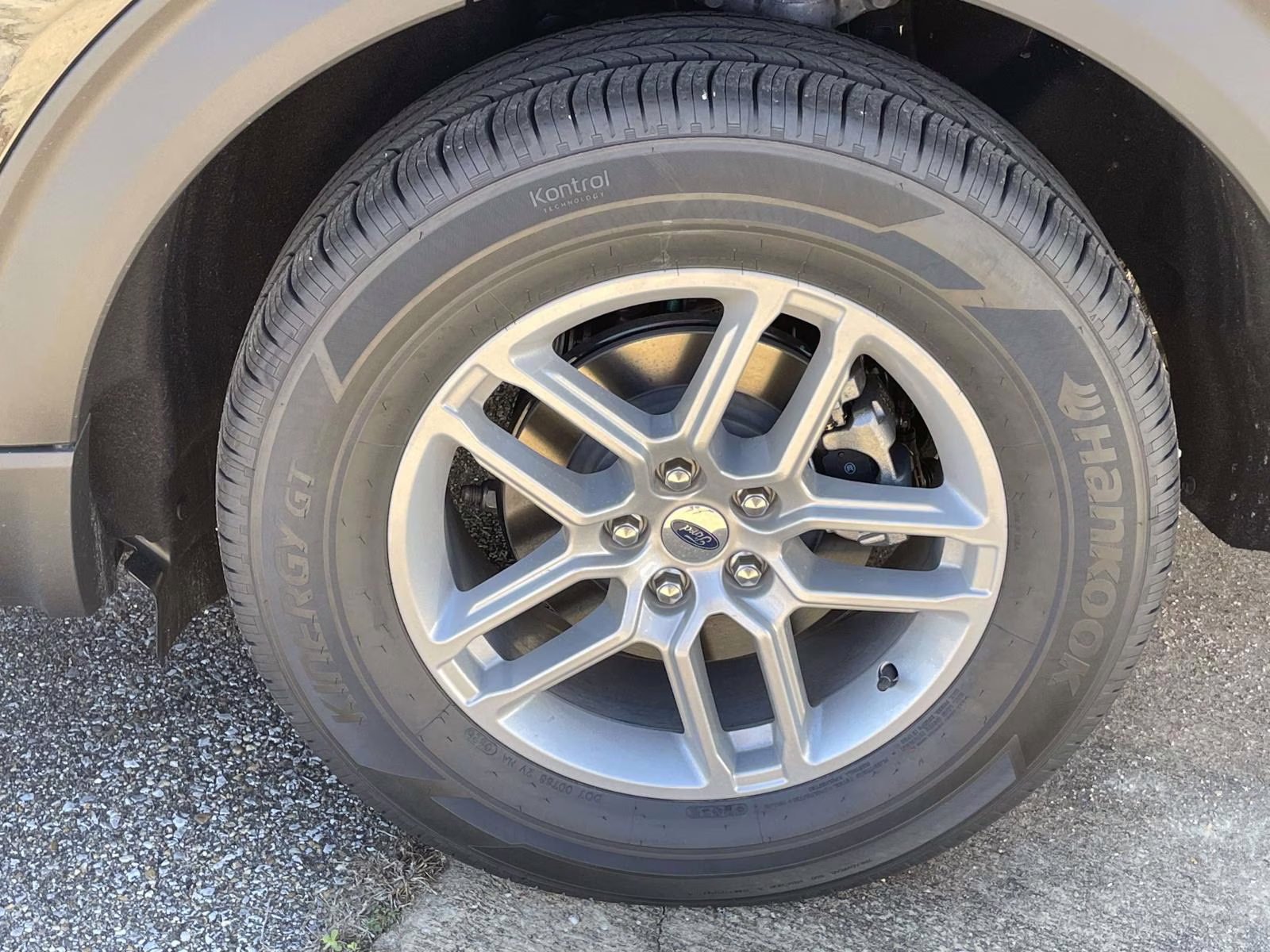 2026 Agate Black Metallic Ford Explorer Active RWD SUV