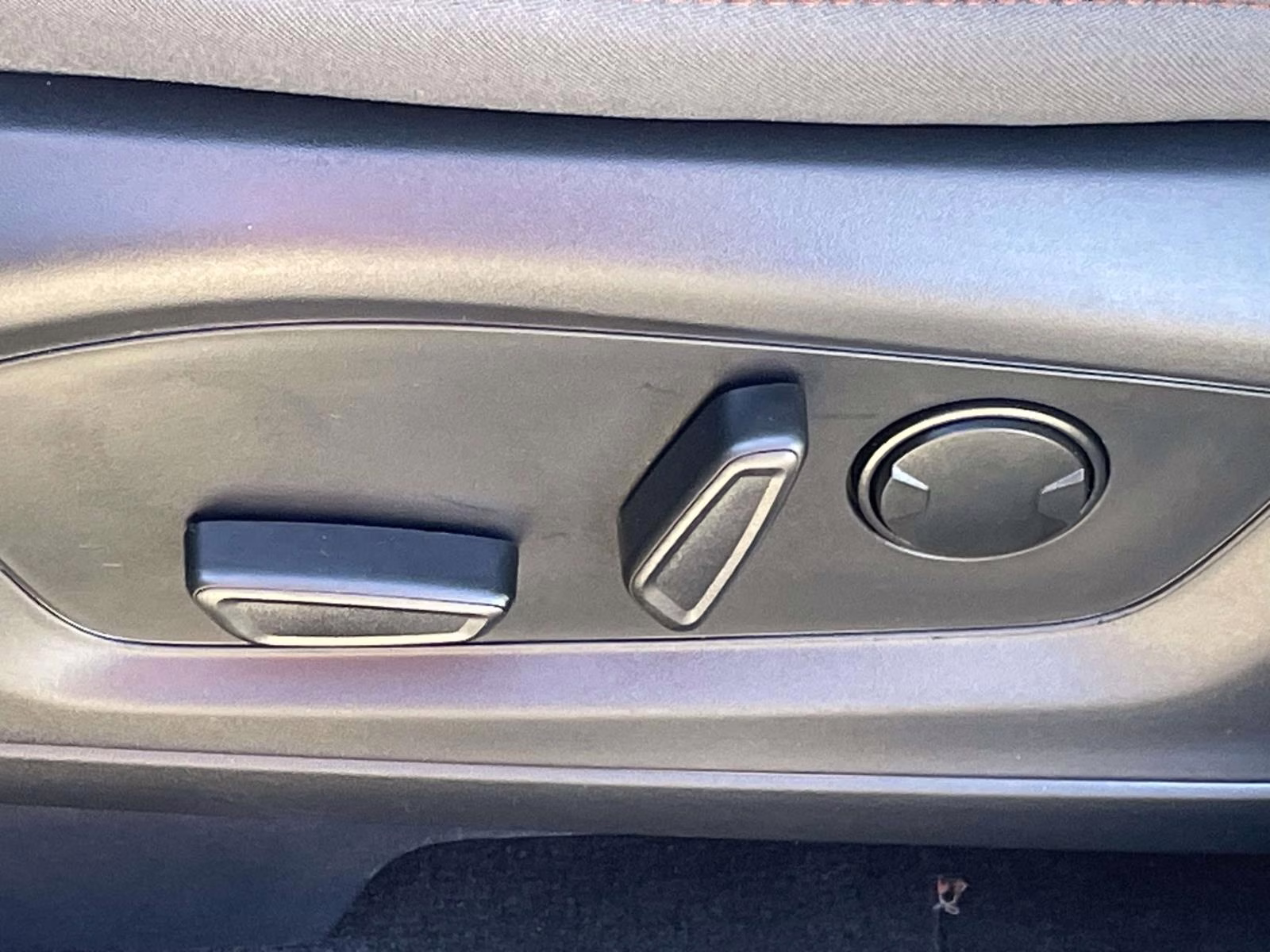 2026 Agate Black Metallic Ford Explorer Active RWD SUV