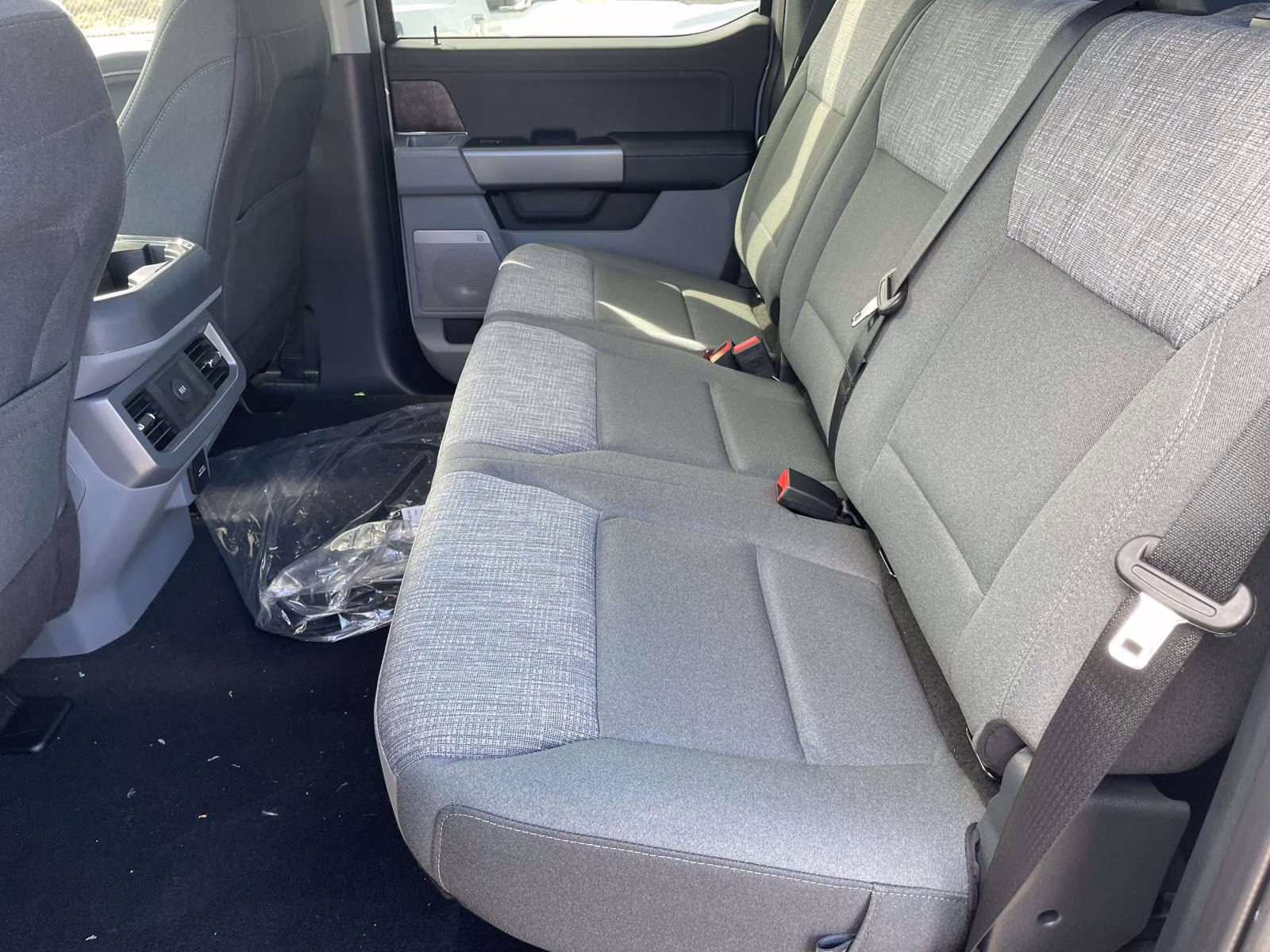 2026 Avalanche Ford Super Duty F-250 SRW XLT 4X4 Truck