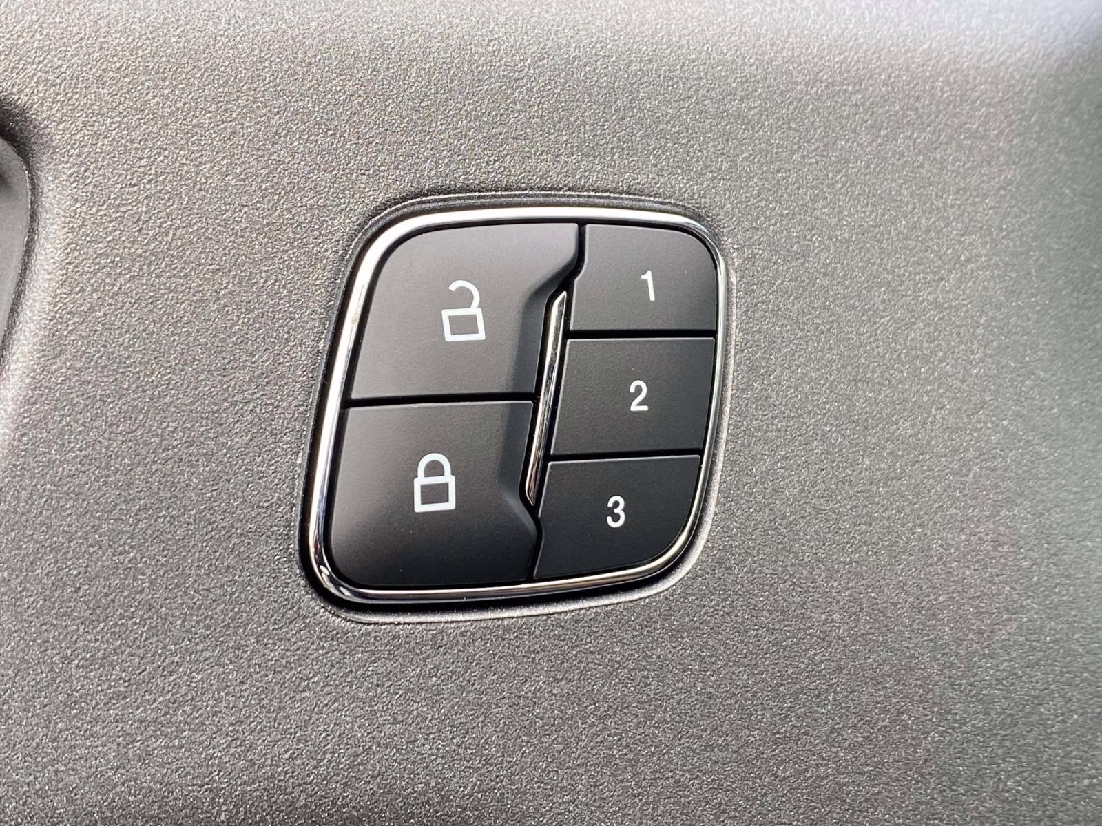 2026 Gray Metallic Ford Bronco Sport Outer Banks 4X4 SUV