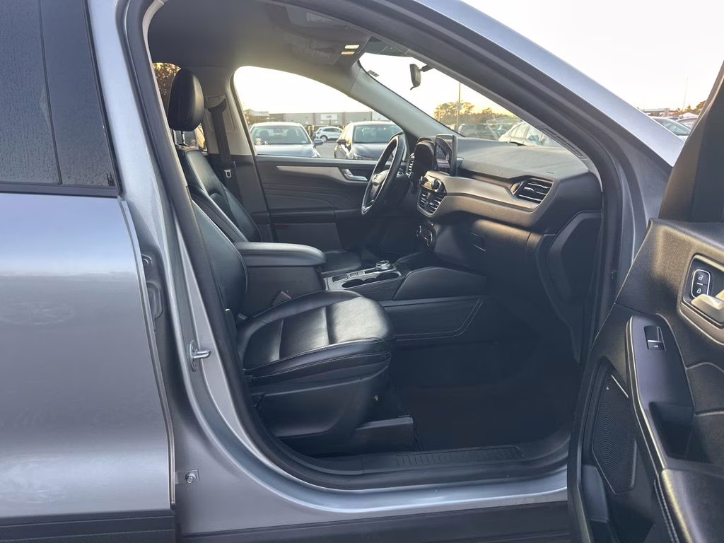 2022 Gray Ford Escape SEL AWD SUV