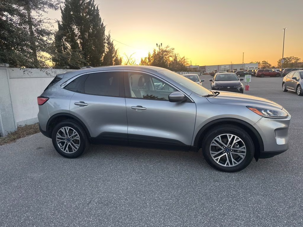 2022 Gray Ford Escape SEL AWD SUV