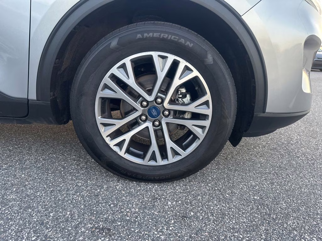 2022 Gray Ford Escape SEL AWD SUV