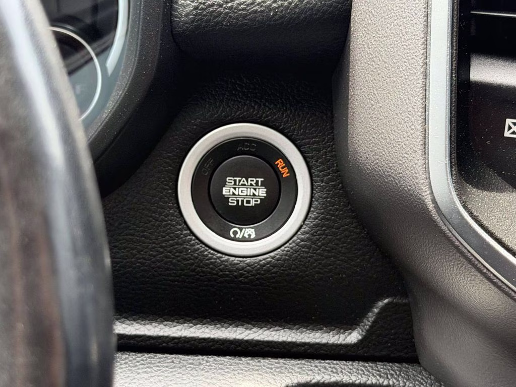 2019 Bright White Clearcoat Ram 1500 Big Horn/Lone Star 4X4 Truck