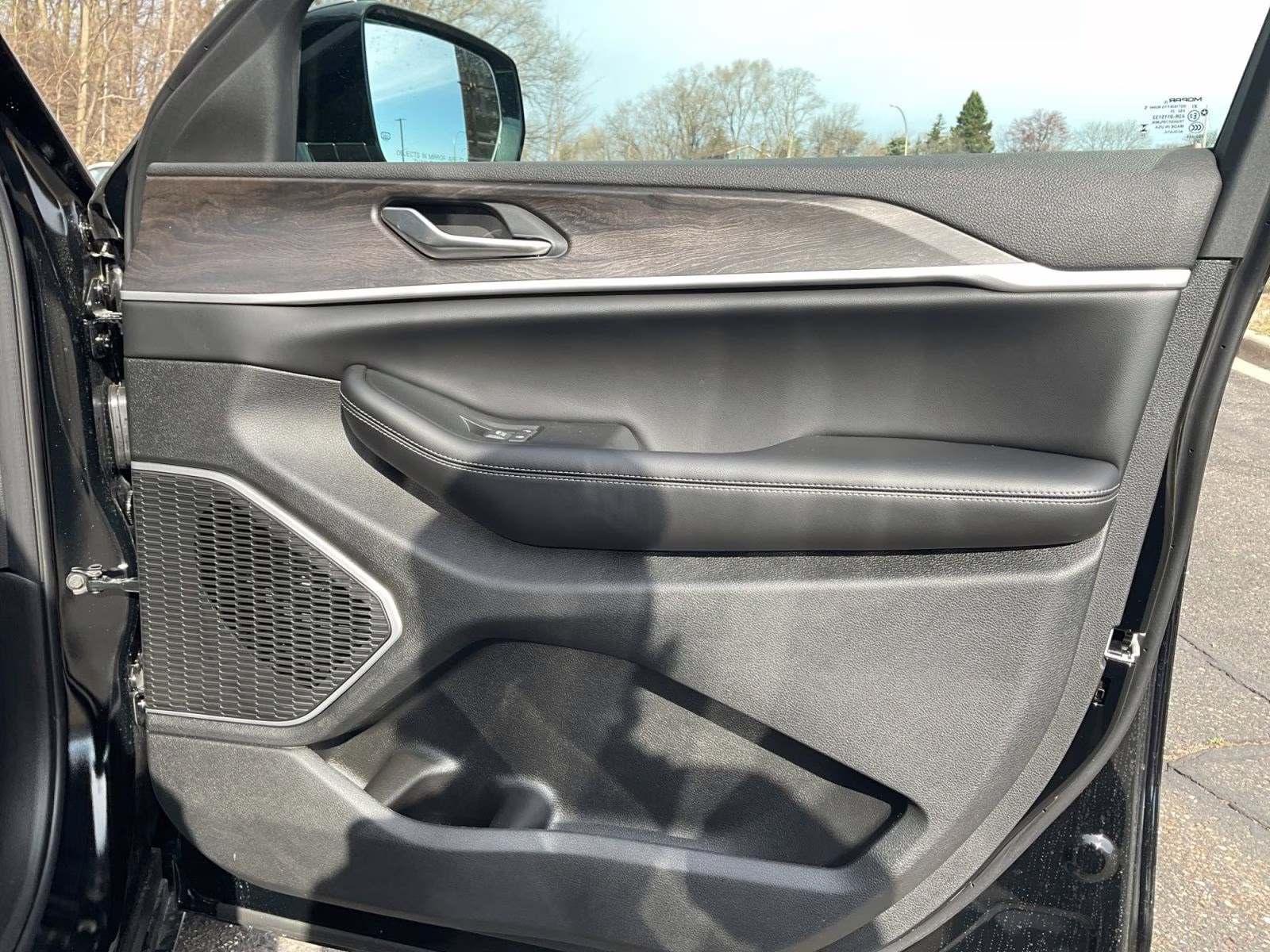 2026 Diamond Black Crystal Pearlcoat Jeep Grand Cherokee Limited 4X4 SUV