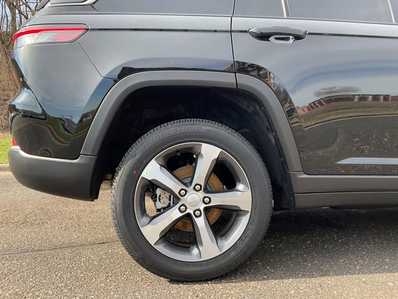 2026 Diamond Black Crystal Pearlcoat Jeep Grand Cherokee Limited 4X4 SUV