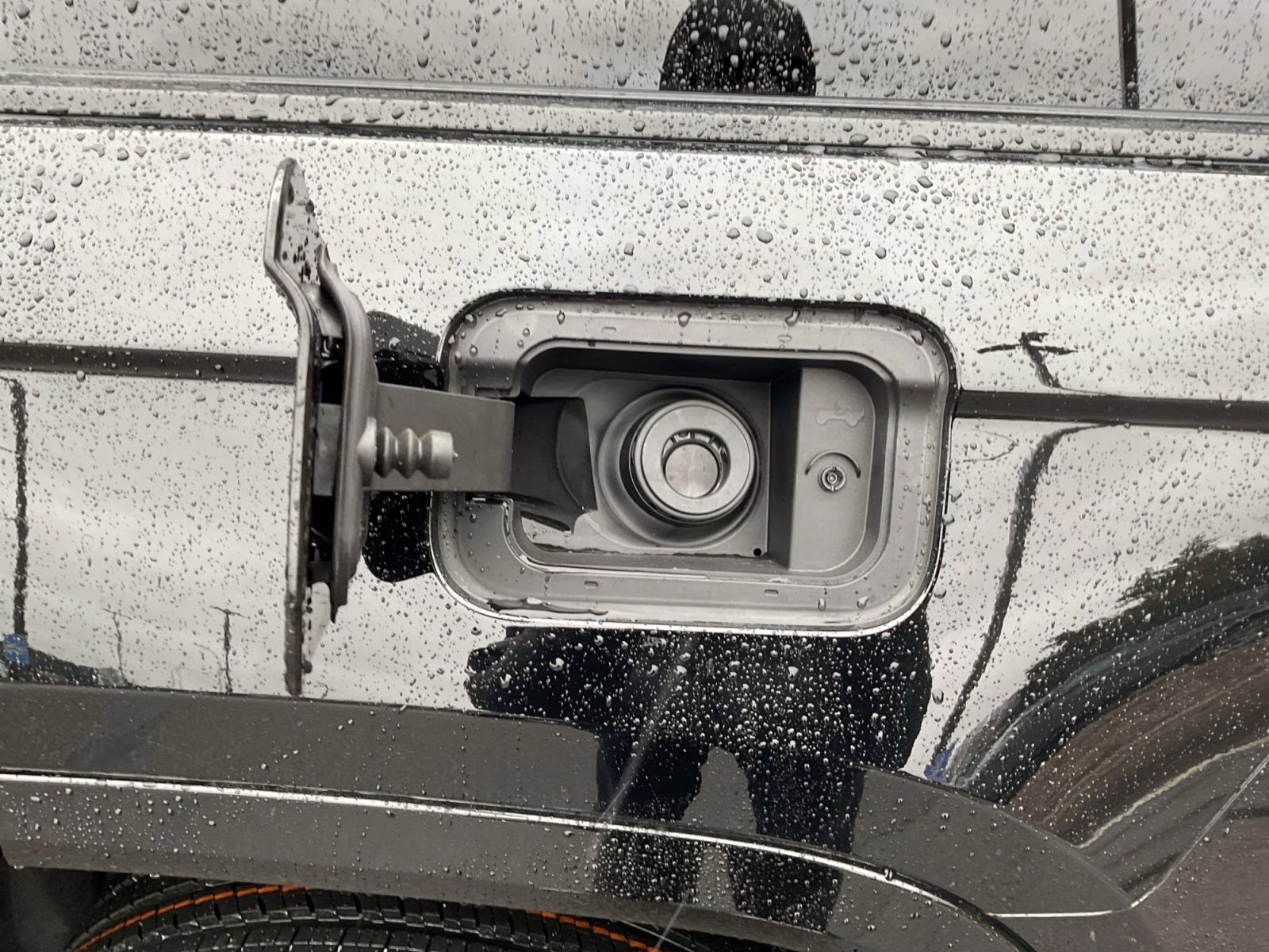 2026 Diamond Black Crystal Pearlcoat Jeep Grand Cherokee Limited 4X4 SUV