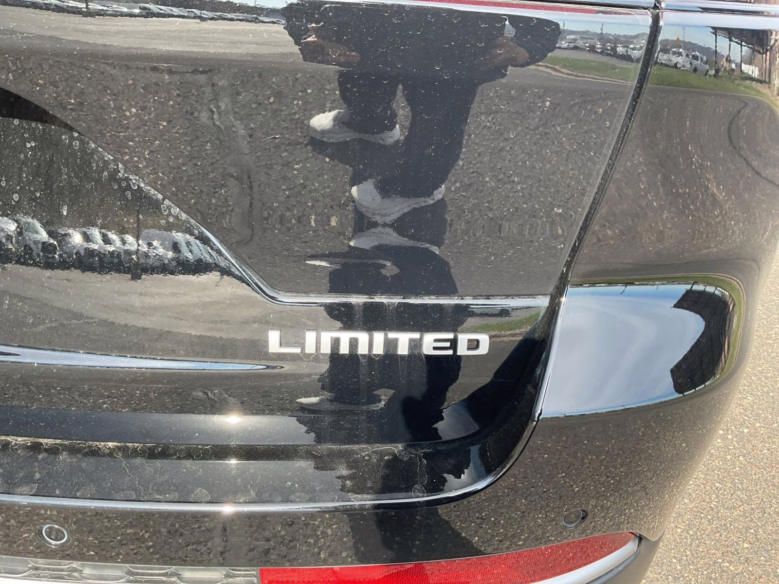 2026 Diamond Black Crystal Pearlcoat Jeep Grand Cherokee Limited 4X4 SUV