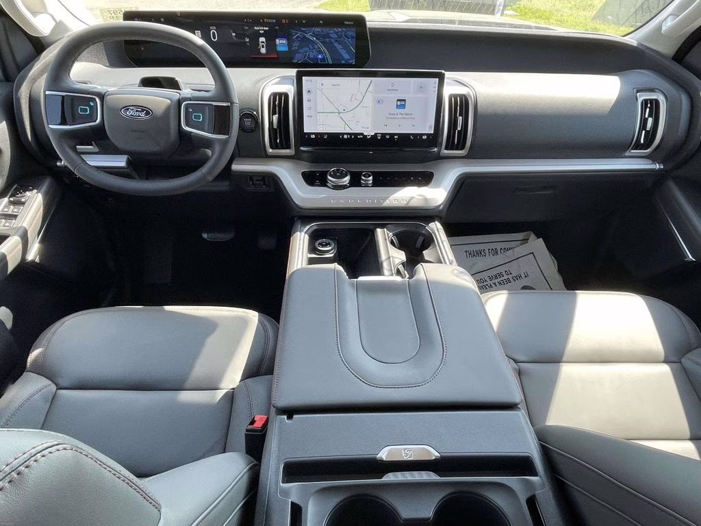 2025 Black Metallic Ford Expedition Active 4X4 SUV