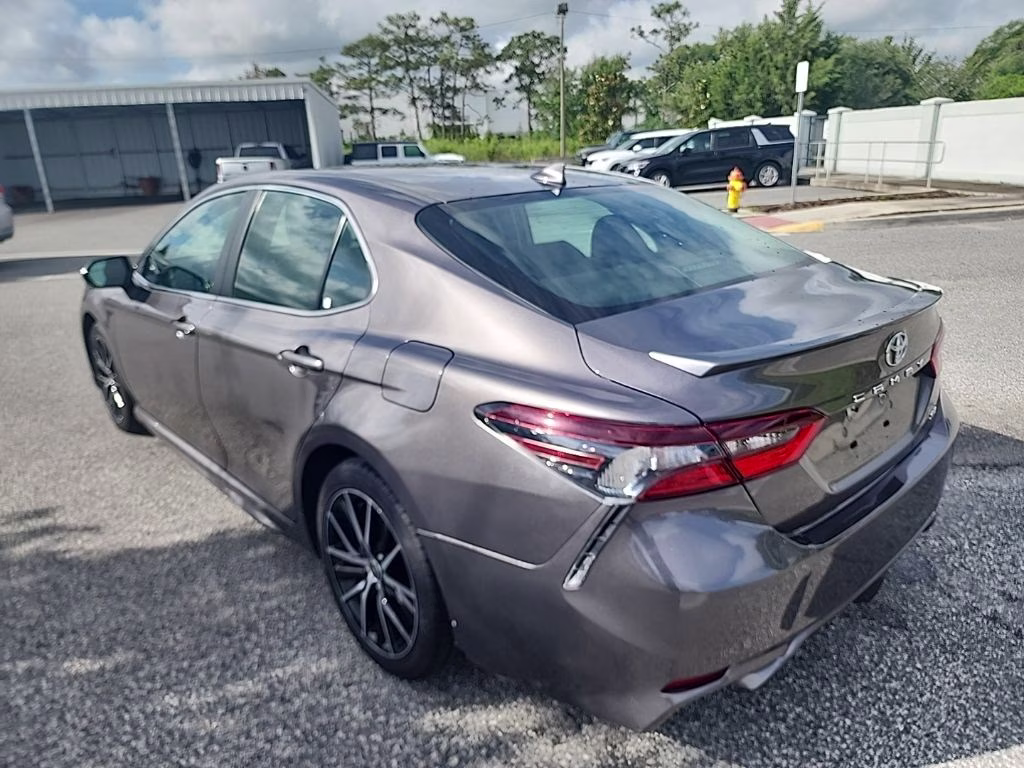 2023 Predawn Gray Mica Toyota Camry SE FWD Sedan