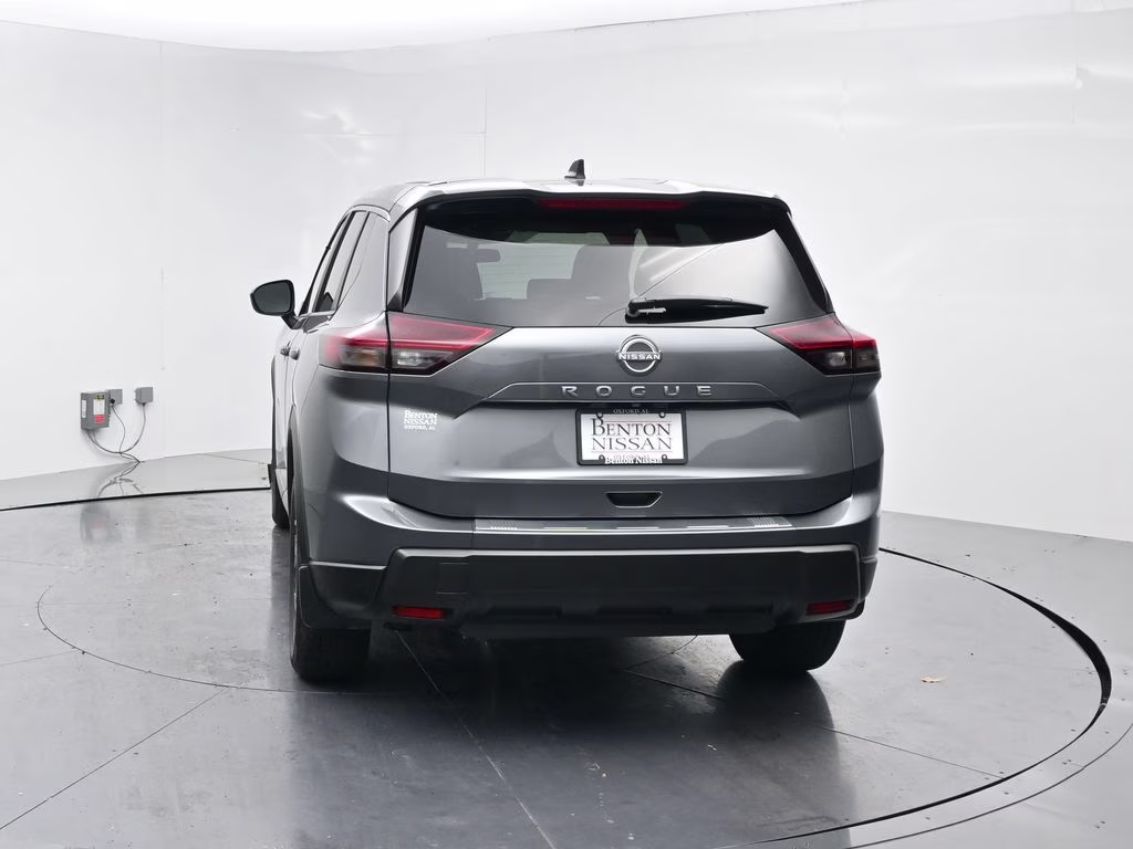 2026 Gun Metallic Nissan Rogue SV FWD SUV