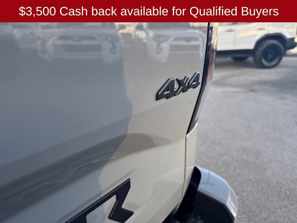 2026 Boulder Gray Pearl Nissan Frontier SV 4X4 Truck