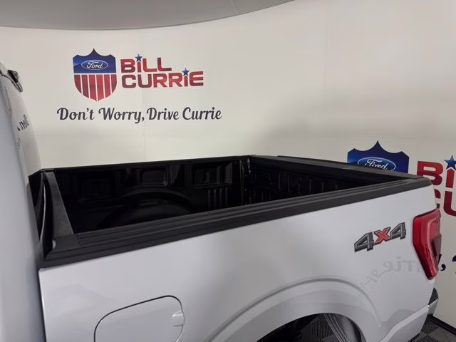 2022 White Metallic Ford F-150 5.0 V8 XLT 4X4 Truck