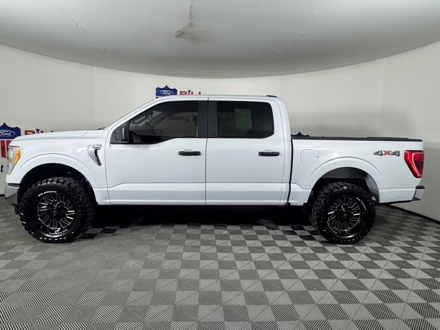 2022 White Metallic Ford F-150 5.0 V8 XLT 4X4 Truck