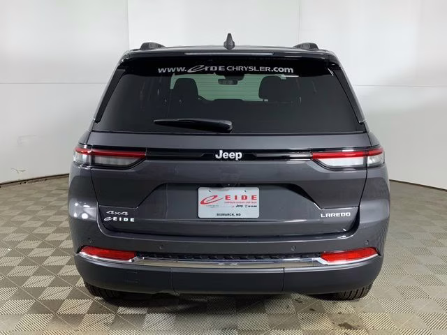 2026 Baltic Gray Metallic Clearcoat Jeep Grand Cherokee Laredo X 4X4 SUV