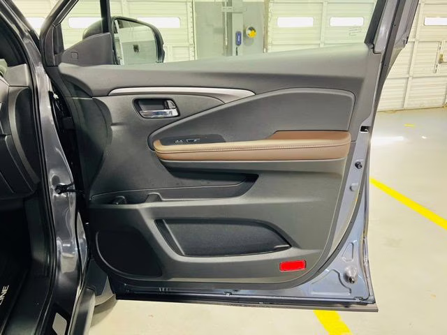 2026 Modern Steel Metallic Honda Ridgeline RTL AWD Truck