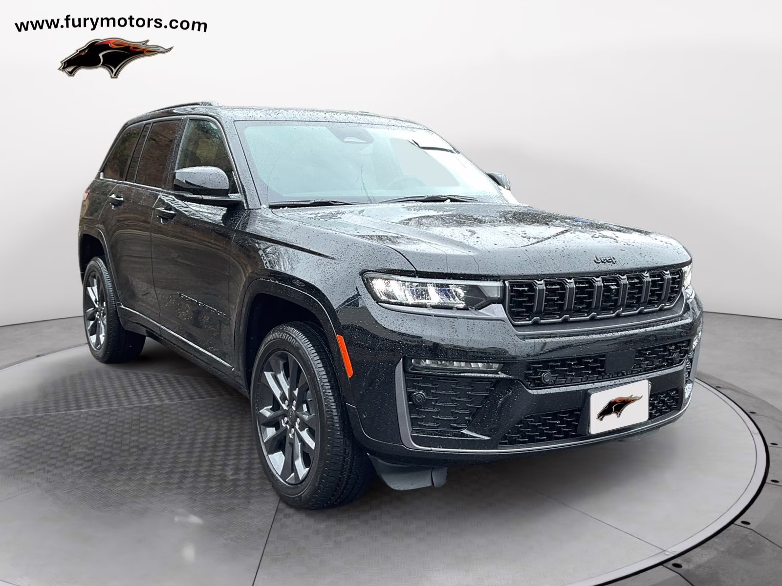 2026 Diamond Black Crystal Pearlcoat Jeep Grand Cherokee Limited 4X4 SUV