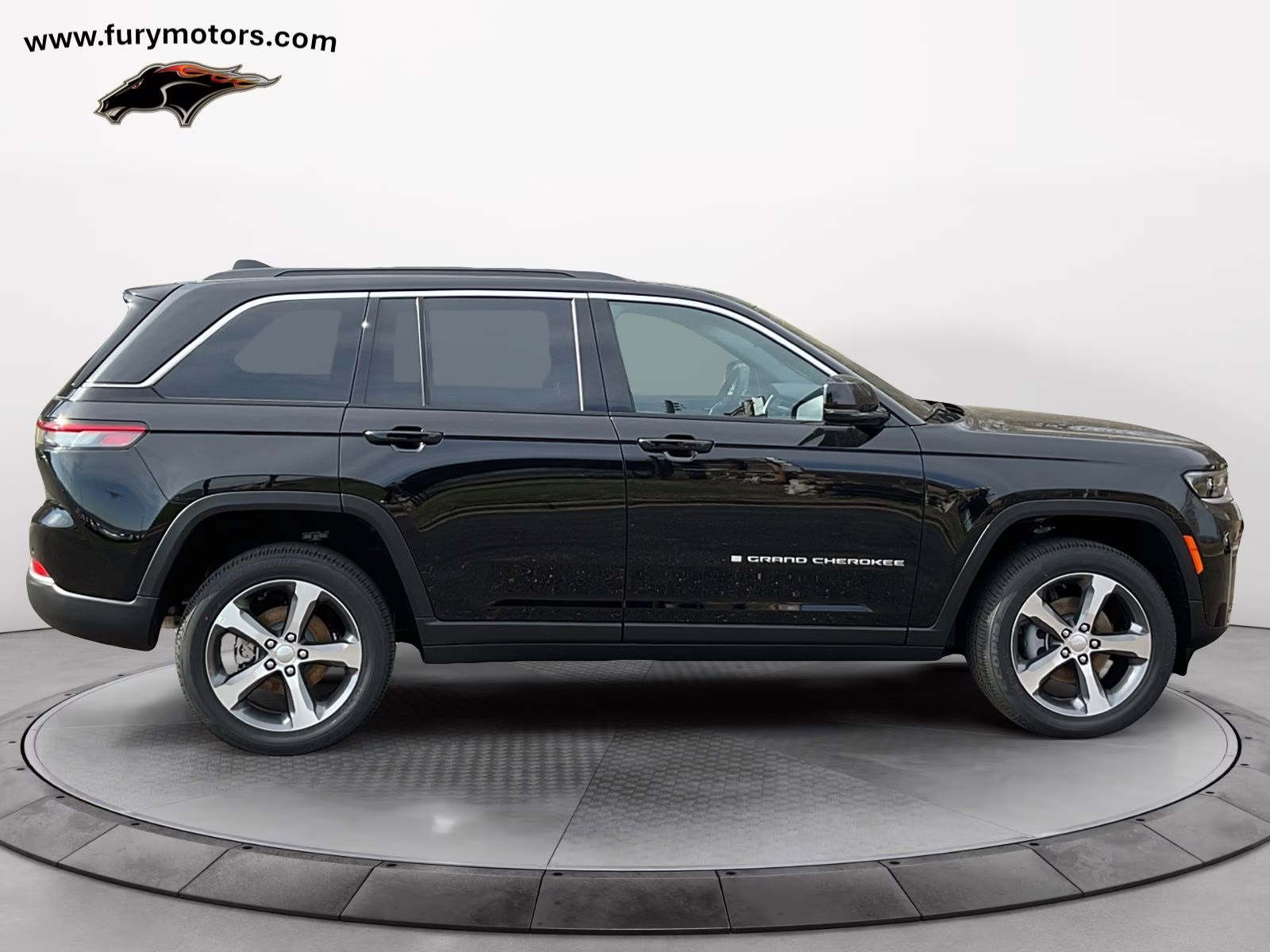 2026 Diamond Black Crystal Pearlcoat Jeep Grand Cherokee Limited 4X4 SUV