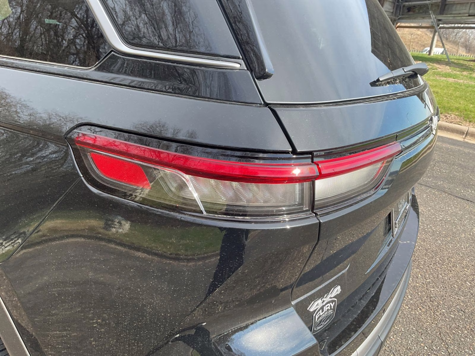 2026 Diamond Black Crystal Pearlcoat Jeep Grand Cherokee Limited 4X4 SUV