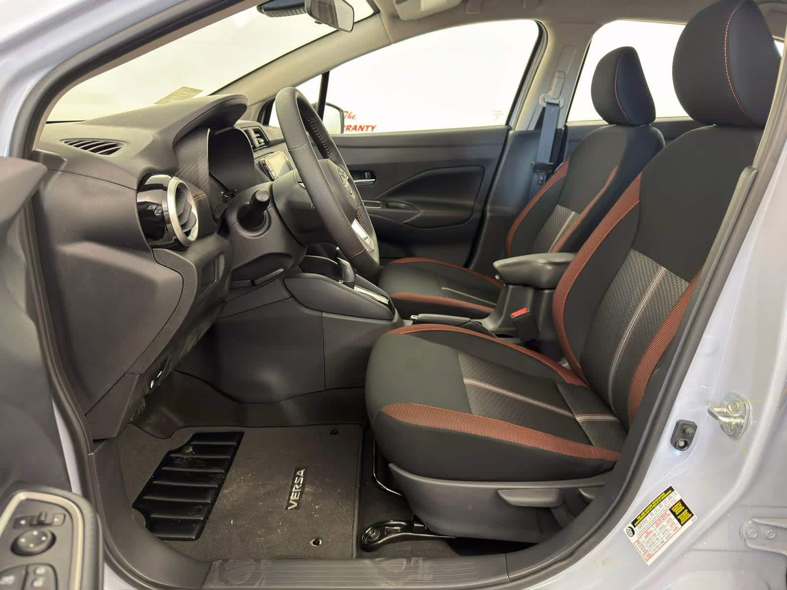 2025 Gray Sky Pearl Nissan Versa SR FWD Sedan