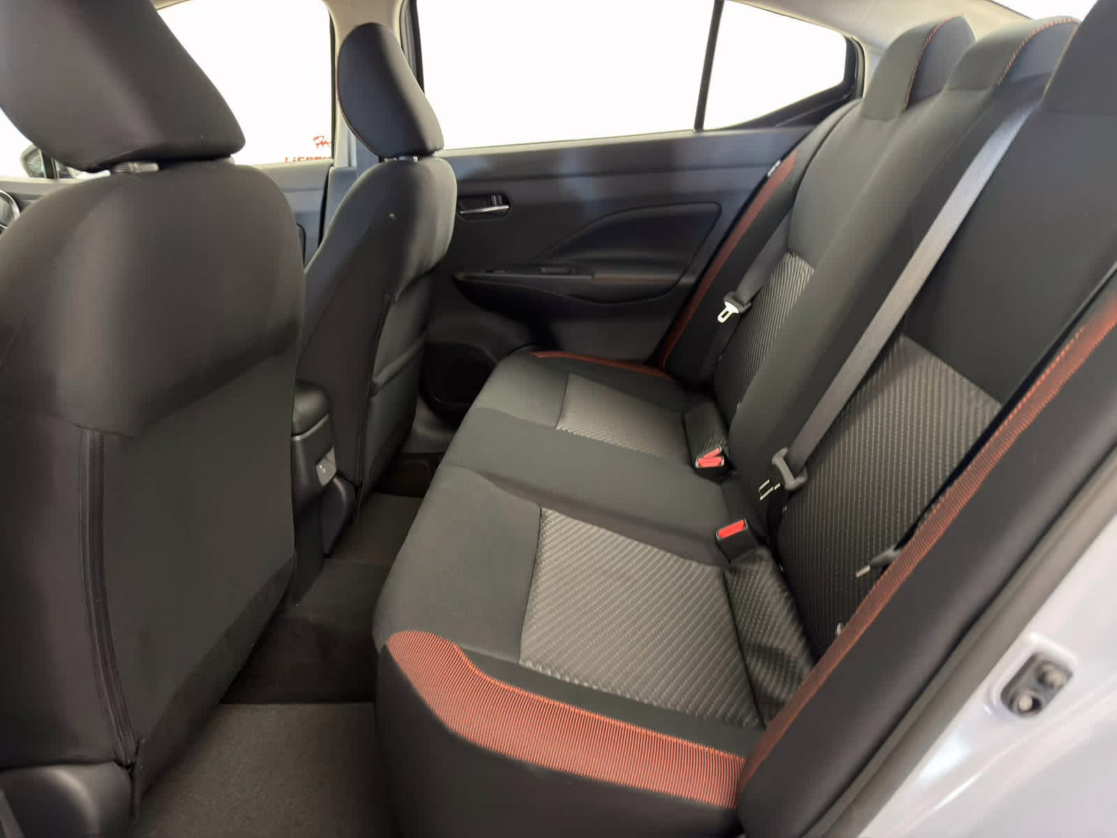 2025 Gray Sky Pearl Nissan Versa SR FWD Sedan