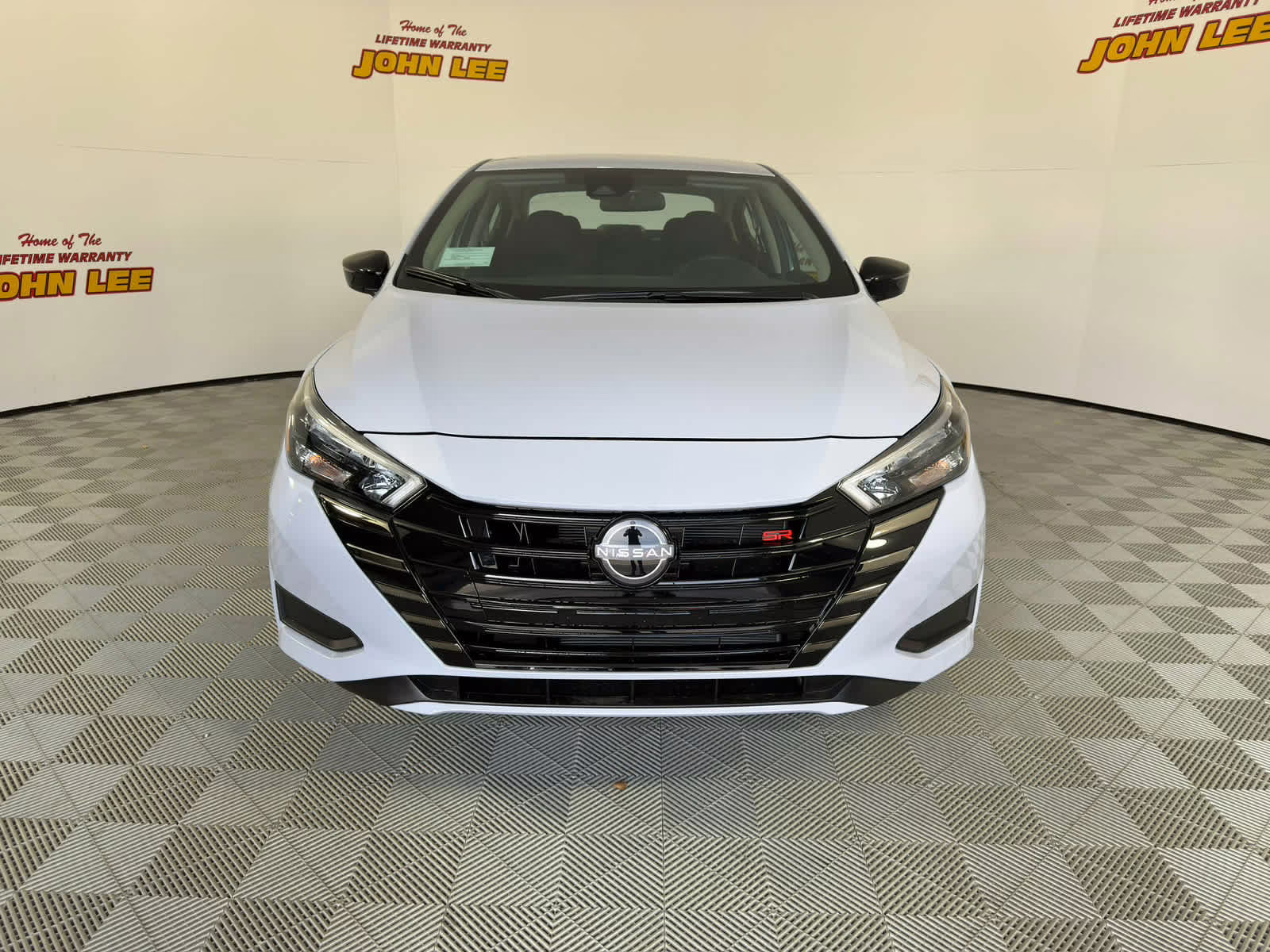 2025 Gray Sky Pearl Nissan Versa SR FWD Sedan