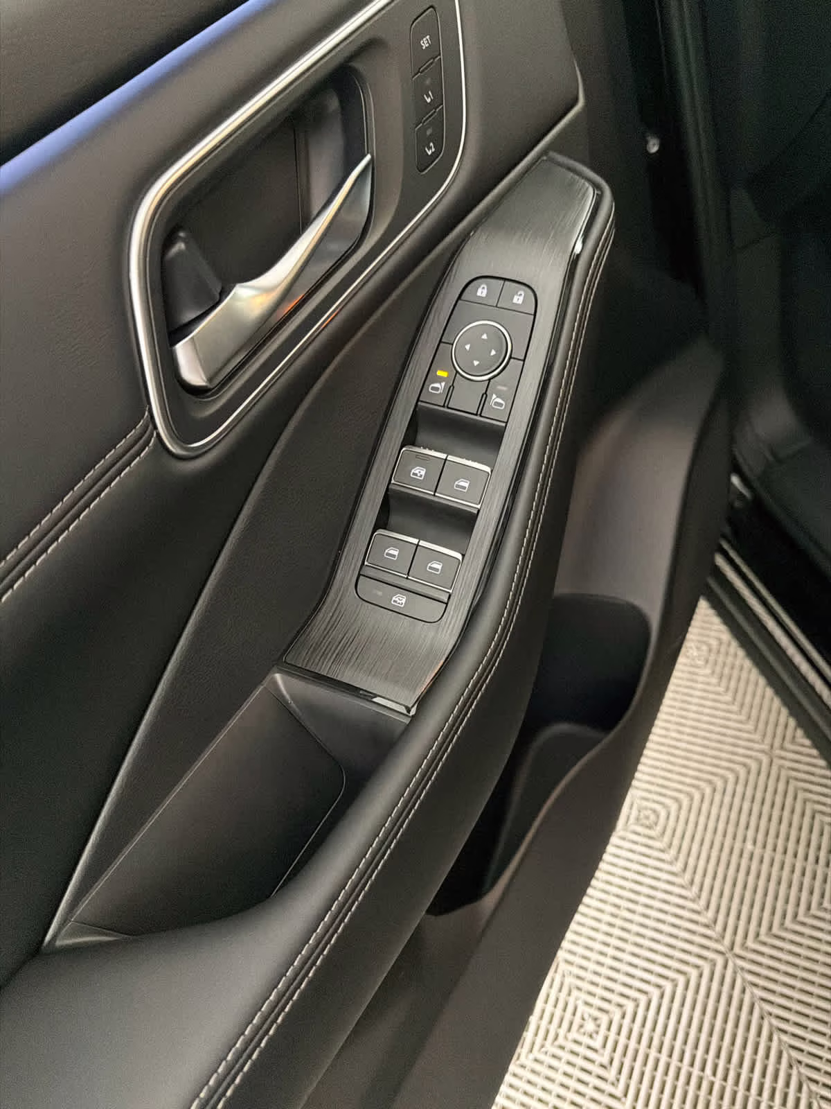 2026 Super Black Nissan Rogue Platinum AWD SUV