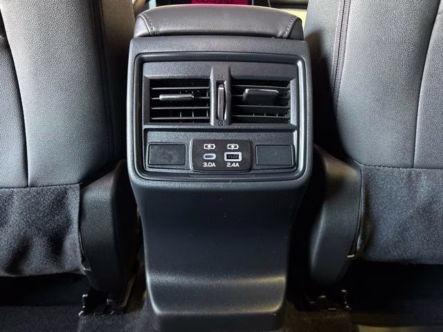2026 Ice Silver Metallic Subaru Outback Premium AWD SUV