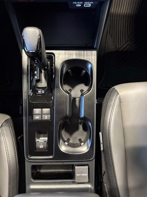 2026 Ice Silver Metallic Subaru Outback Premium AWD SUV