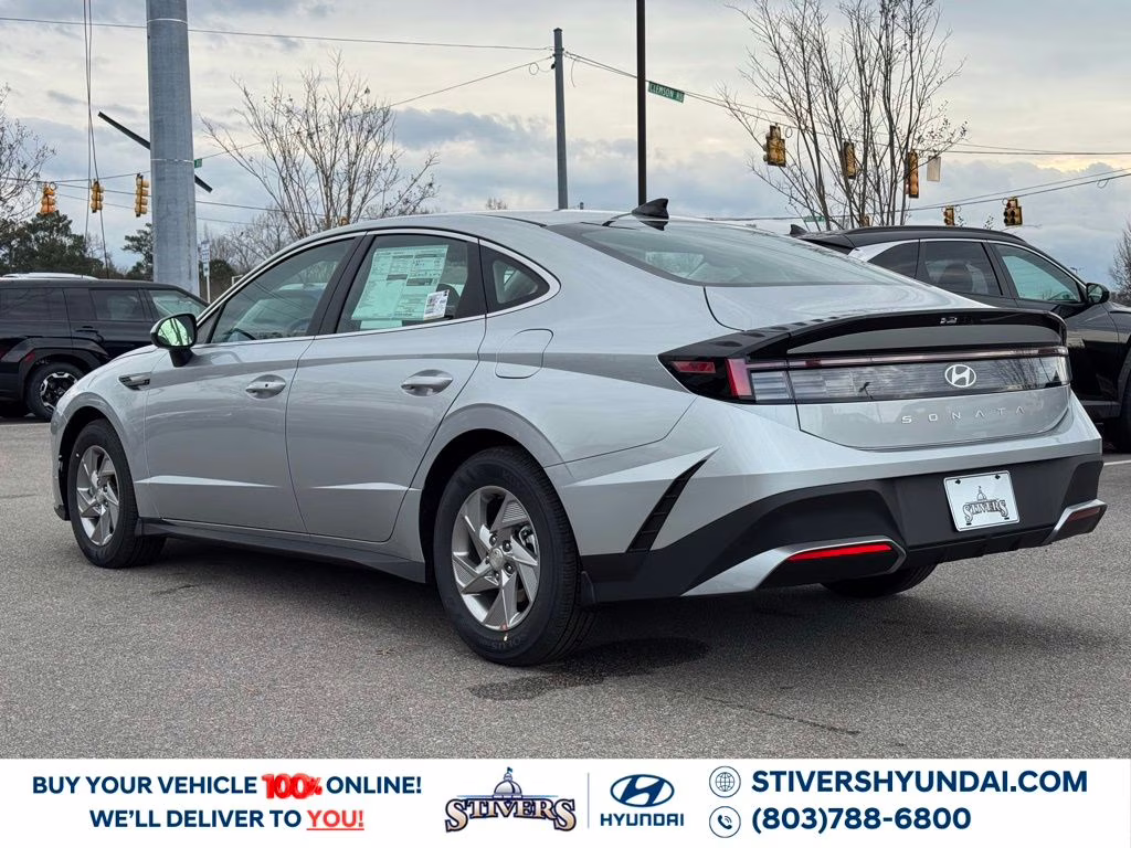 2026 Aero Silver Hyundai Sonata SE FWD Sedan