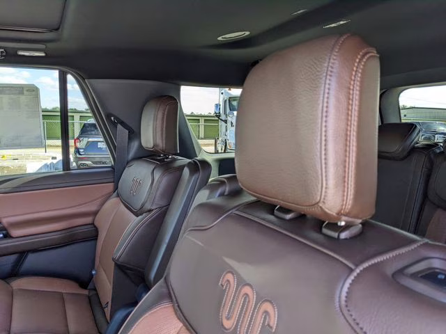 2026 Star White Metallic Tri-Coat Ford Expedition Max King Ranch 4X4 SUV