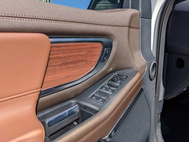 2026 Star White Metallic Tri-Coat Ford Expedition Max King Ranch 4X4 SUV