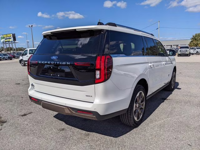 2026 Star White Metallic Tri-Coat Ford Expedition Max King Ranch 4X4 SUV