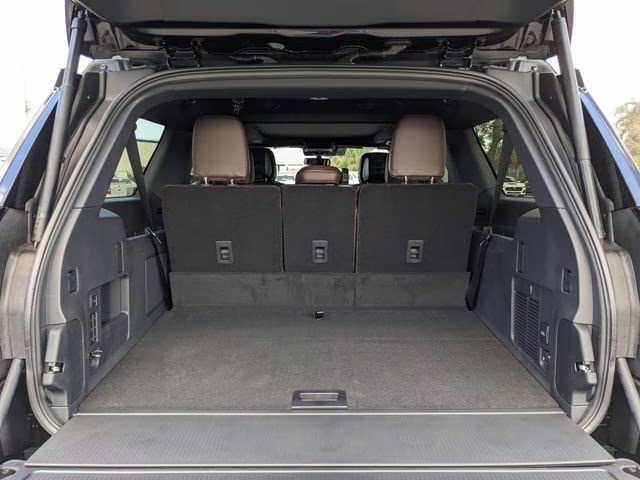 2026 Agate Black Metallic Ford Expedition Max King Ranch 4X4 SUV