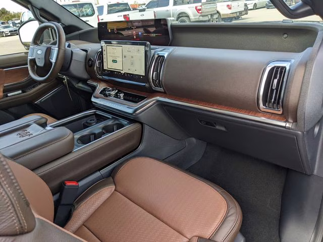 2026 Agate Black Metallic Ford Expedition Max King Ranch 4X4 SUV