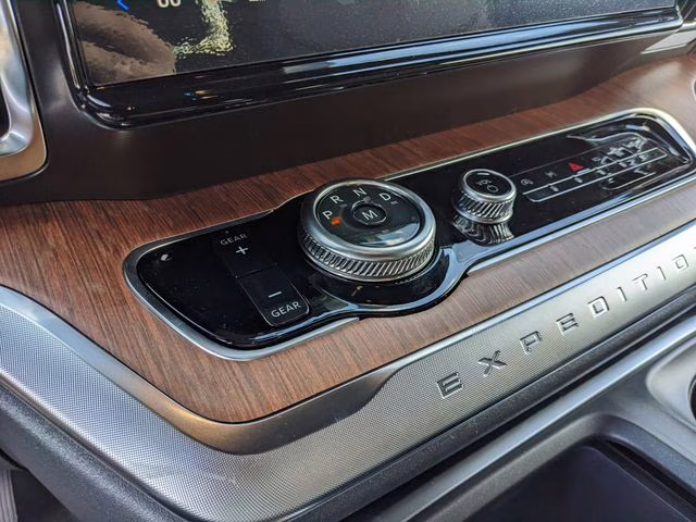 2026 Agate Black Metallic Ford Expedition Max King Ranch 4X4 SUV