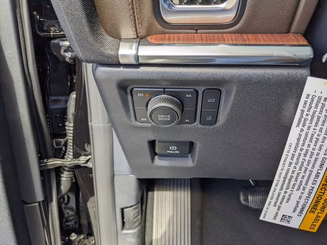 2026 Agate Black Metallic Ford Expedition Max King Ranch 4X4 SUV