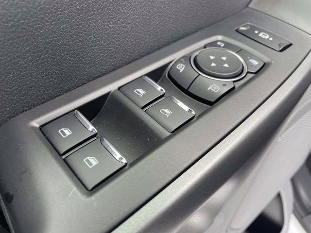 2026 Oxford White Ford Super Duty F-350 SRW XLT 4X4 Truck