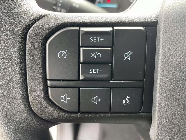 2026 Oxford White Ford Super Duty F-350 SRW XLT 4X4 Truck