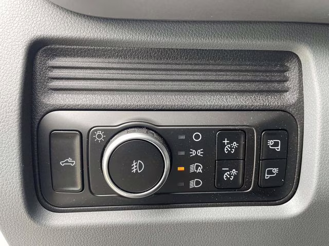 2026 Oxford White Ford Super Duty F-350 SRW XLT 4X4 Truck