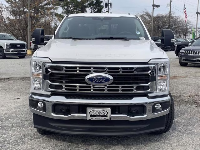 2026 Oxford White Ford Super Duty F-350 SRW XLT 4X4 Truck