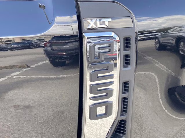 2026 Agate Black Metallic Ford Super Duty F-250 SRW XLT 4X4 Truck