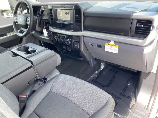 2026 Oxford White Ford Super Duty F-250 SRW XLT 4X4 Truck