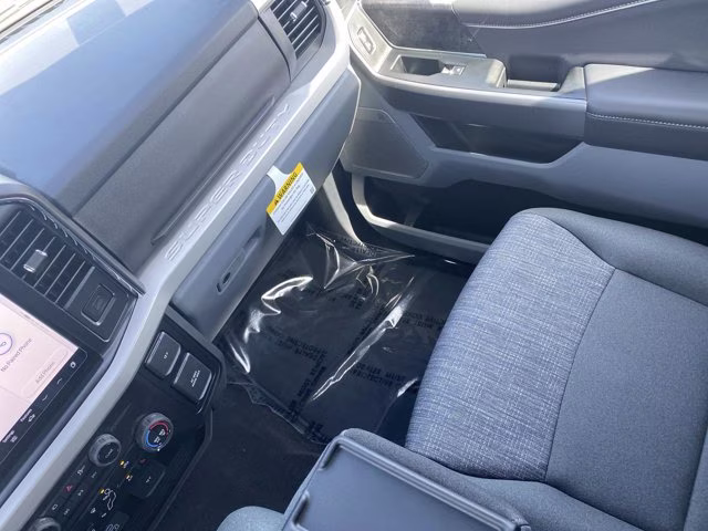 2026 Avalanche Ford Super Duty F-250 SRW XLT 4X4 Truck