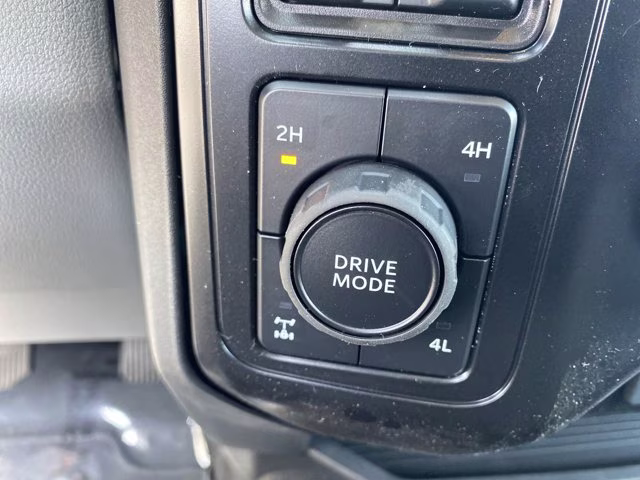 2026 Avalanche Ford Super Duty F-250 SRW XLT 4X4 Truck