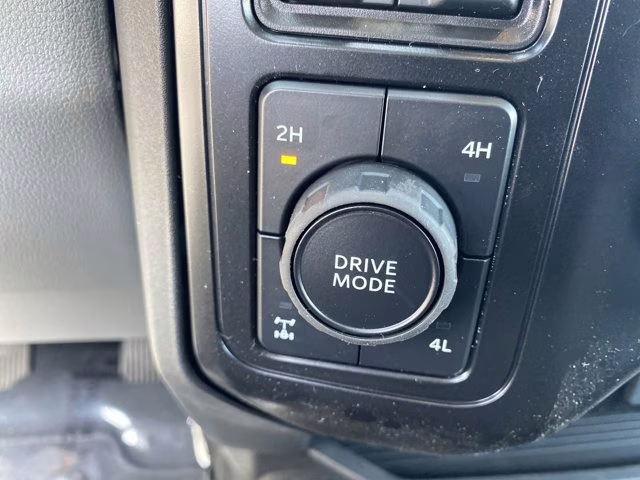 2026 Avalanche Ford Super Duty F-250 SRW XLT 4X4 Truck